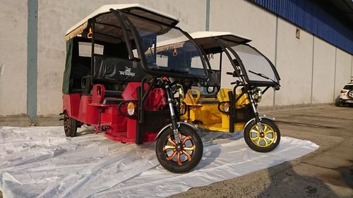 Terra Sumo Mild Steel E Rickshaw