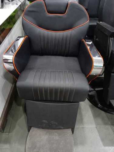 Fine Finish Highly Comfortable Salon Chair