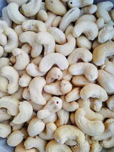 Rich In Vitamin Cashew Nuts