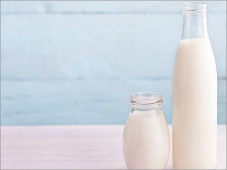  ताजा गाय का दूध, प्रोटीन से भरपूर, कैल्शियम की हड्डियां स्वस्थ और मजबूत 