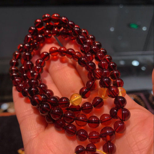 Natural Amber Bracelet With 108pcs Of Beads