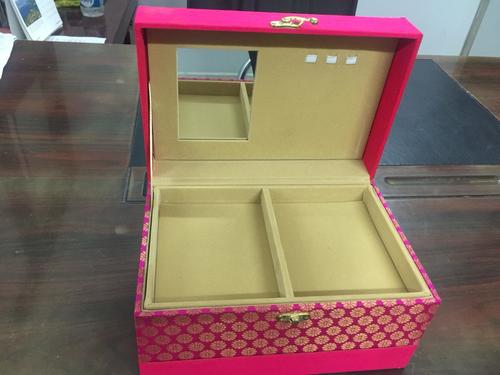 Cases Pink Color Trousseau Box