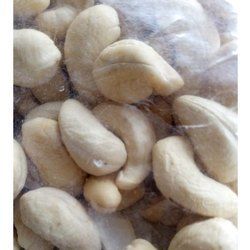 Organic Raw Cashew Nut Broken (%): 1%