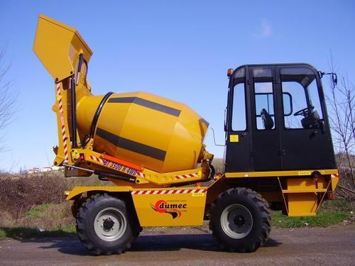 Self Loading Concrete Mixer