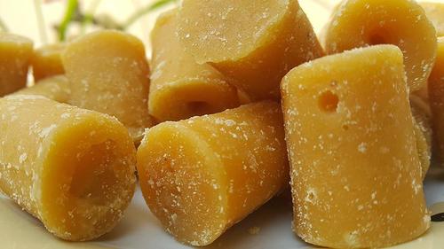 Fresh Sweet Jaggery Cubes