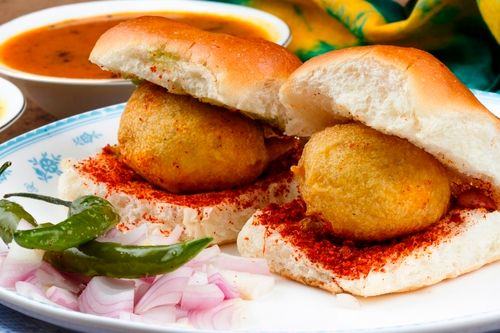 Vada Pav Restaurant Service