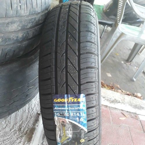 Bias Tires Standard Size Solid Car Tyre