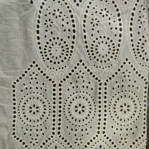 सादे और कशीदाकारी पॉलिएस्टर कपड़े