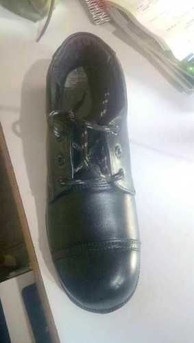 Black Leather Safety Shoes Heel Size: Medium