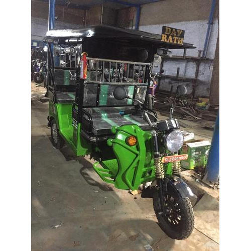 Open Body Electric Rickshaw Size: Standard