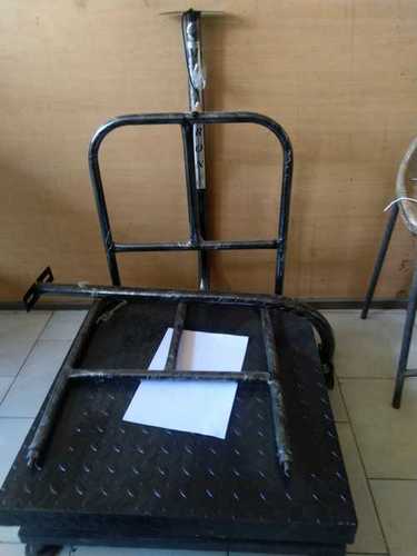 Heavy Duty Weighing Machine Capacity Range: 300  Kilograms (Kg)