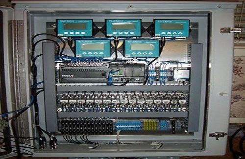 Electric Control Panel Board Base Material: Mild Steel