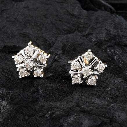 Exclusive Look Diamond Earring