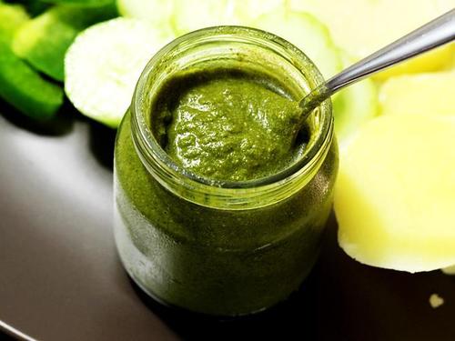 Green Fruit And Vegetables Chutney 