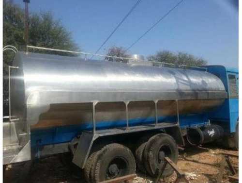 Heavy Duty Oil Storage Tanker