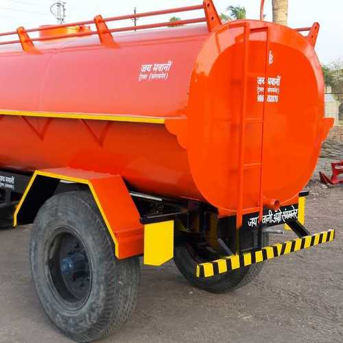 Iron 5000 Liter Water Tanker