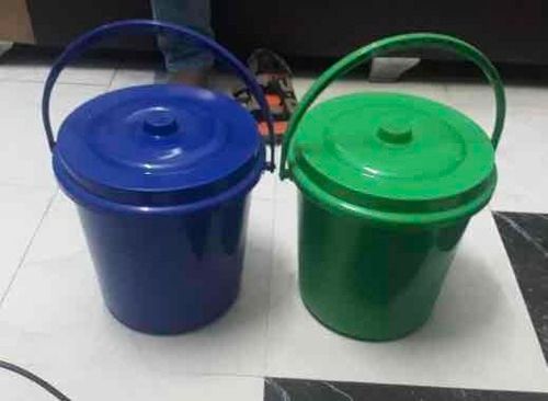 Multicolor Plastic Dustbin With Lid