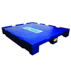 Blue Polywell Heavy Plastic Pallets