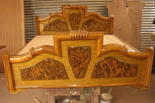 Handmade Attractive Designs Wooden Bed