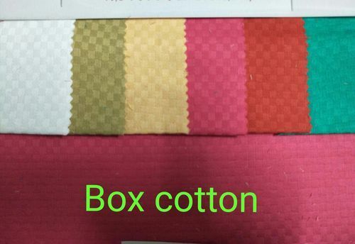 विभिन्न रंगों में उपलब्ध प्लेन और चेक्स कॉटन डॉबी शर्टिंग