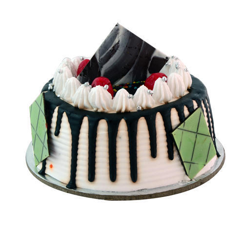 Buy/Send Black Currant Cake Half kg Online- Winni | Winni.in