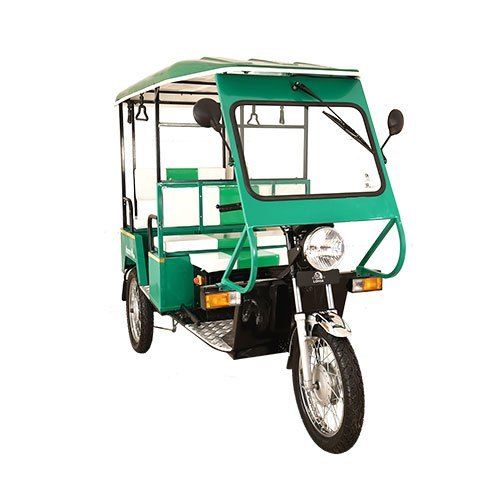 Optimum Range Humrahi Plus E-Rickshaw Size: 2660 X 1000 X 1800 Mm