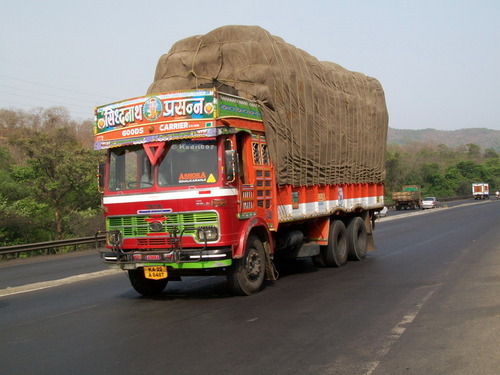 Commercial Goods Transport Service Capacity: 500-800 Chapati Per Hour Kg/Hr