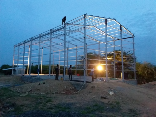 Prefabricated Building Structure - Steel Material, 25ft Dimensions, Silver or White Color | Automatic Doors, Glass Wool Insulation, Sliding Windows, 5-10 Year Lifespan
