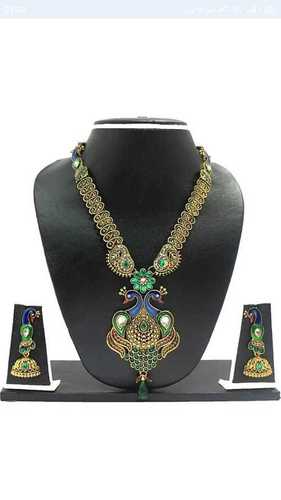 Fancy Artificial Necklace Set