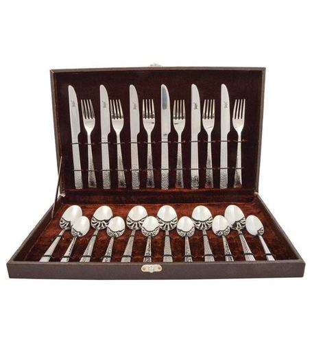 Designer Stainless Steel Cutlery Set - 6 Dinner Spoons, 6 Dinner Forks, 6 Dinner Knives, 6 Tea Spoons | Polished Silver, Dishwasher Safe, 1.5 Kg Weight