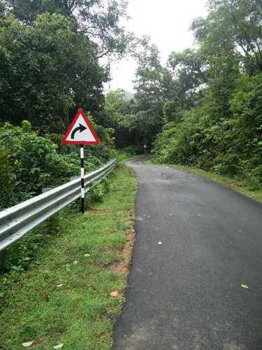 Metal Beam Crash Barrier For Road Safety