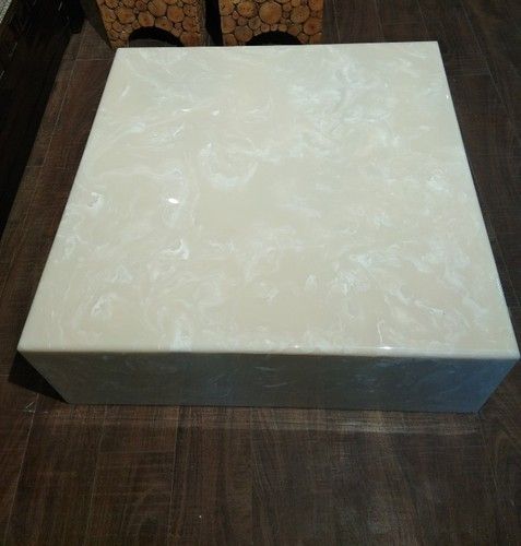 White And Beige Colored Marble Table Top Size: Various Sizes Are Available