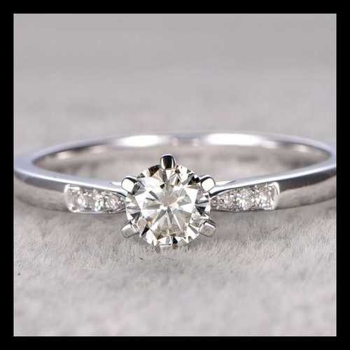 Diamond Studded Engagement Ring Excellent