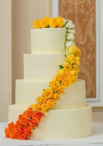 Cream Floral Tasty Wedding Cake