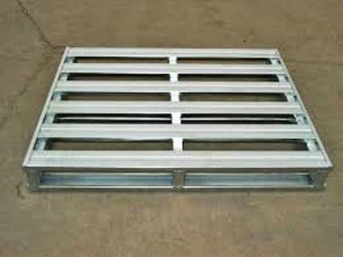 Silver New Stainless Steel Pallets