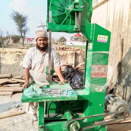 Green Wood Cutting Bandsaw Machine