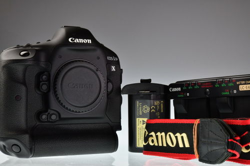 Dslr Camera (Canon Eos 1dx)