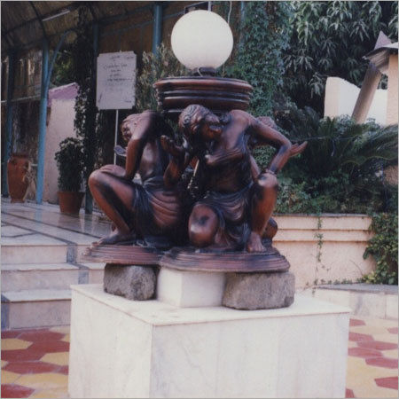 statues