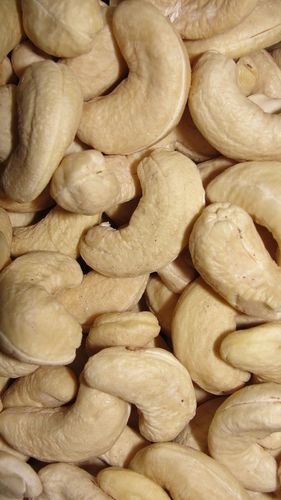 Cashew Nuts - Premium Quality - Fresh, Rich in Vitamins and Proteins, Long Shelf Life, Delicious Taste