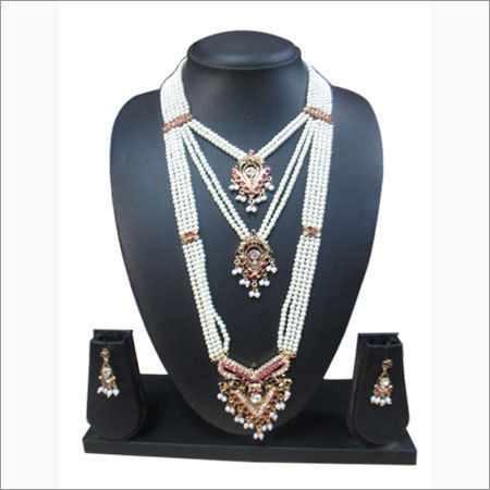 Artificial Pearl Necklace Set