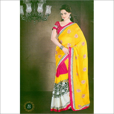 Fashionable Ladies Saree