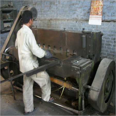 JAY BHARAT Shearing Machine