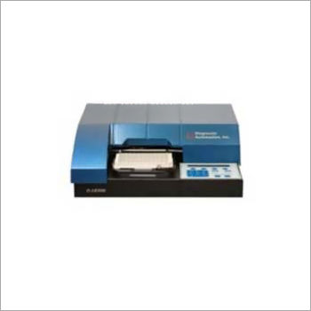 Benchmark Microplate Reader