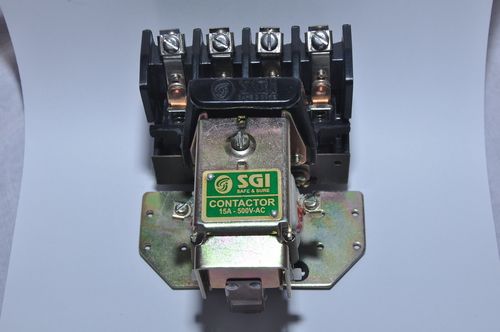 Electronic Wire Connector