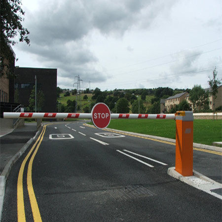 Automatic Boom Barrier - Durable Anti Crush Safety Device | Easy Installation, Silent Operation, Hassle-Free Functionality, Manual Release Option