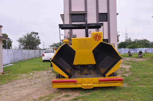 Road Paver Finisher