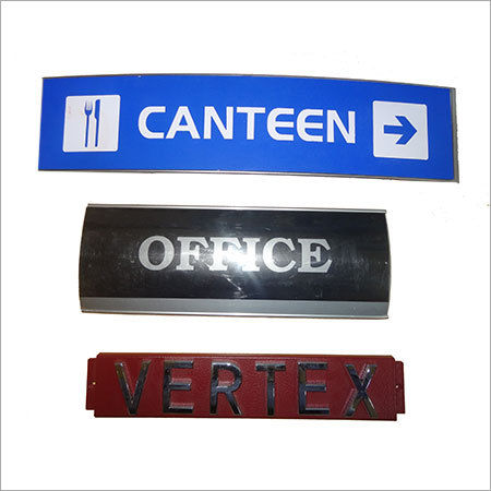 VISUALNEXT Name Plates