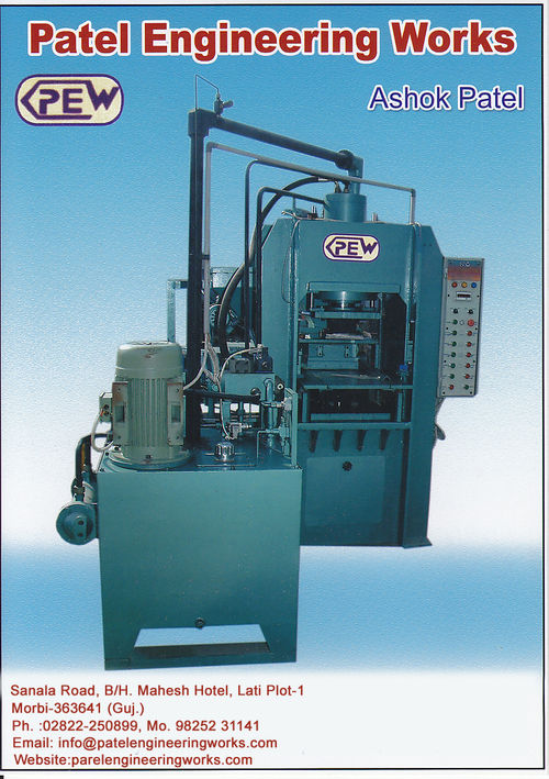 Fully automatic hydraulic press for pavers block