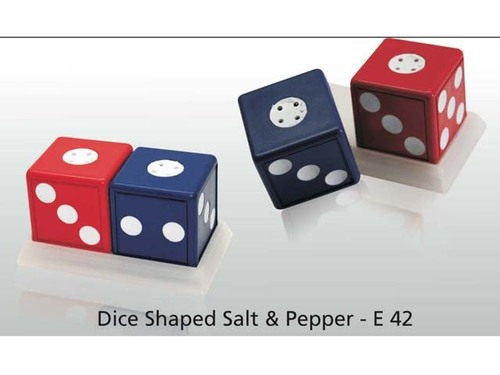 Dice Shaped Salt n Pepper Sprinkler / Shaker