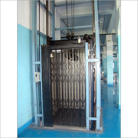 Available In Different Color Industrial Goods Lifts